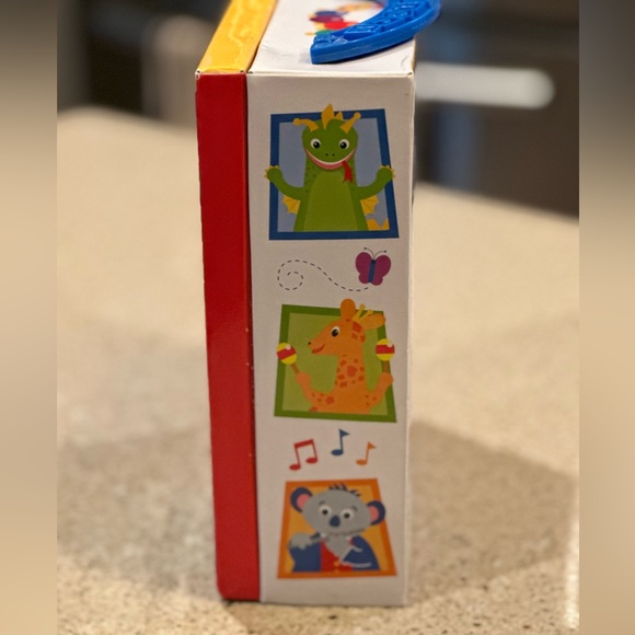 Baby Einstein 12 Board Books by PI LTD. Children's Features colors,music,animals - Picture 6 of 15